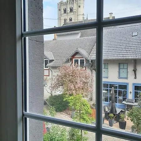 Holiday From 1309 In Feriehus Münstermaifeld